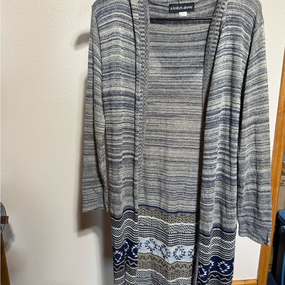 A Knitch Above‎ Women's Blue and Gray Cardigan